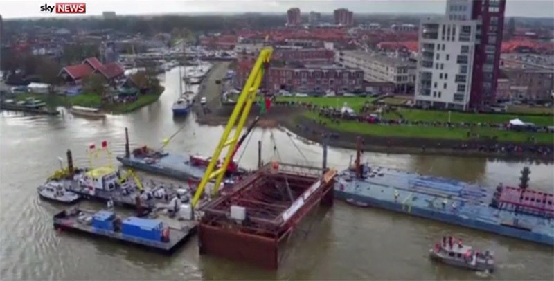 В Голландии со дна реки поднято средневековое судно